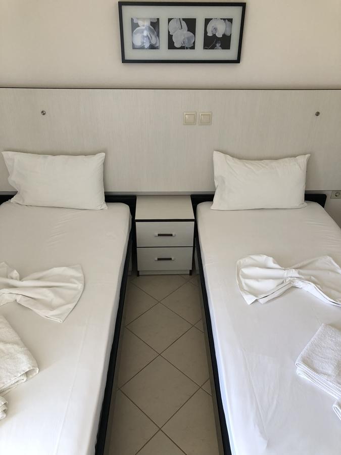 Rondos Hotel Химара Экстерьер фото